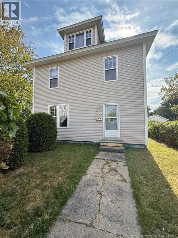 House for rent: 282 Campbell Street, Miramichi, New Brunswick E1V 1R5
