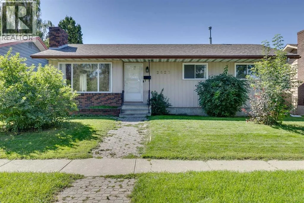 House for rent: 2823 Dover Ridge Drive Se, Calgary, Alberta T2B 2L2