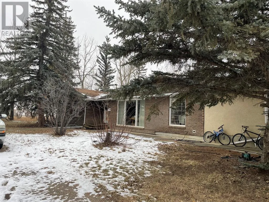 House for rent: 2825 Walsh Drive W, Lethbridge, Alberta T1J 5A9