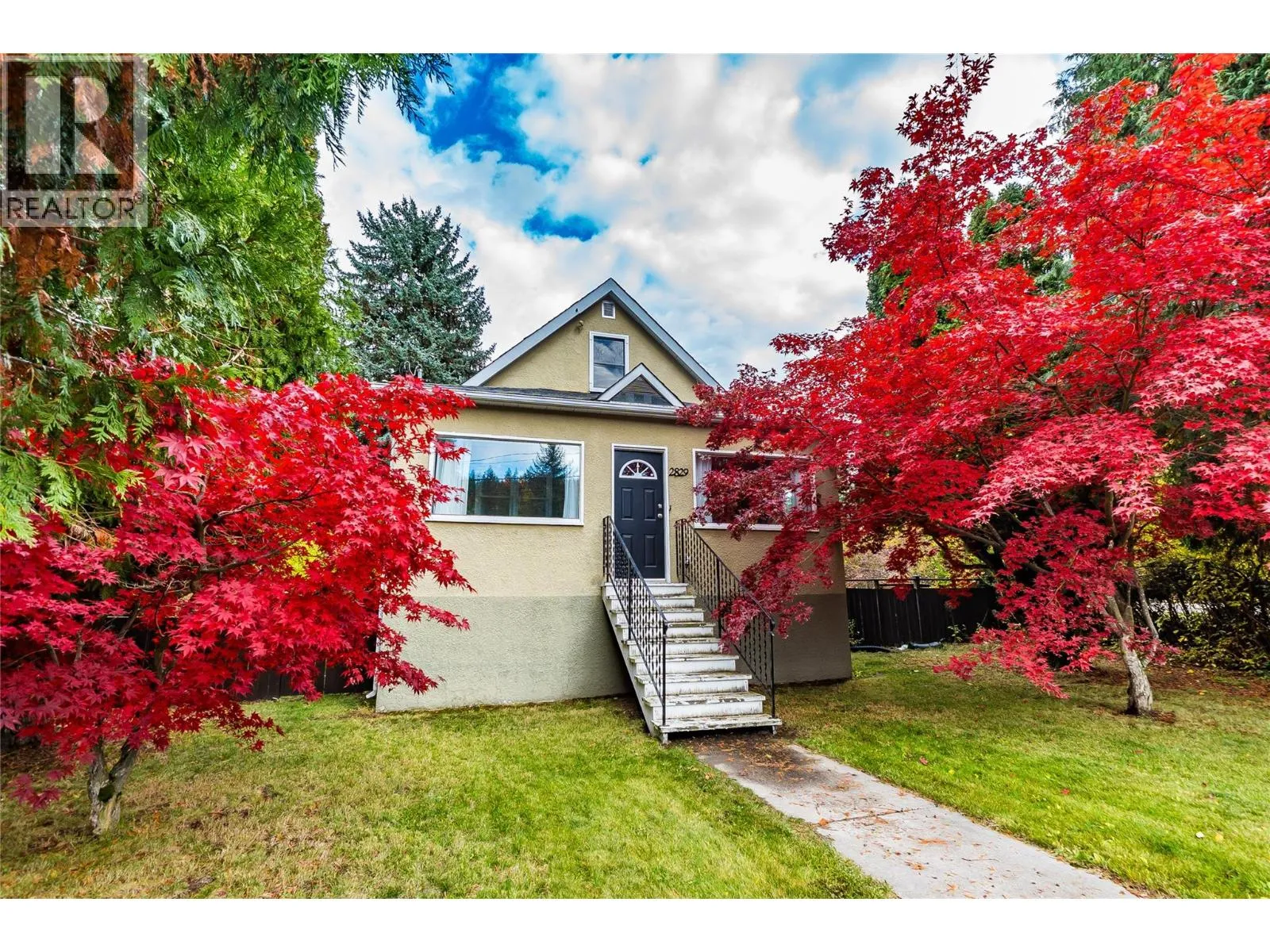 House for rent: 2829 5th Avenue, Castlegar, British Columbia V1N 2V1