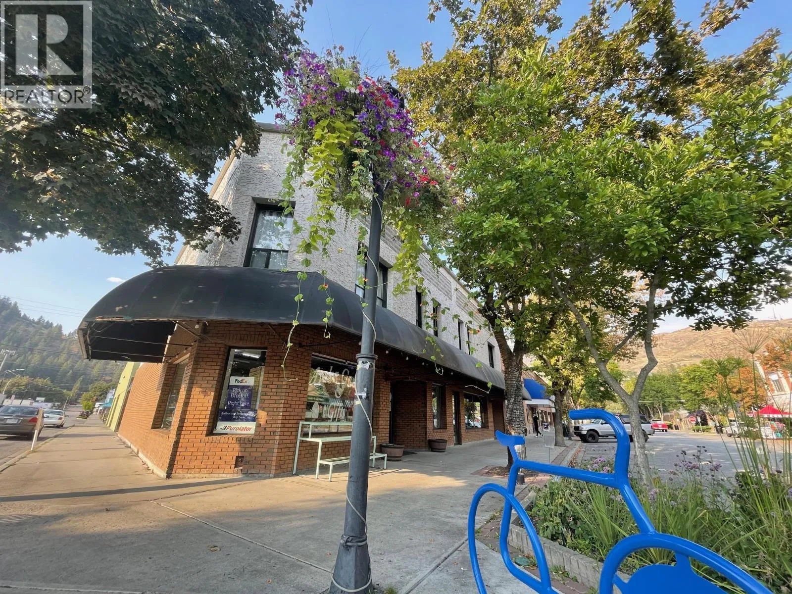 Residential Commercial Mix for rent: 283 Market Avenue, Grand Forks, British Columbia V0H 1H0