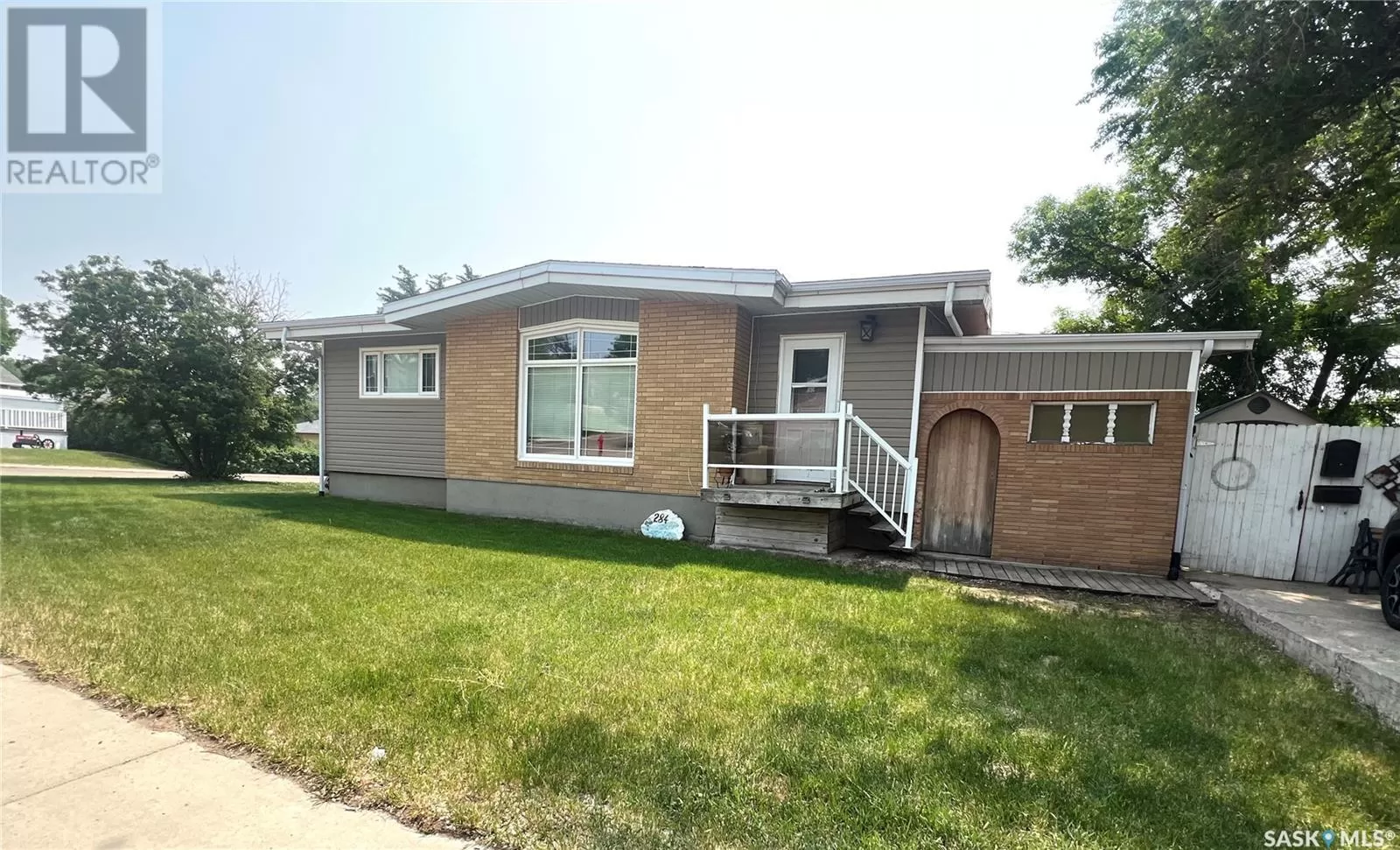 House for rent: 284 10th Avenue Nw, Swift Current, Saskatchewan S9H 1P1