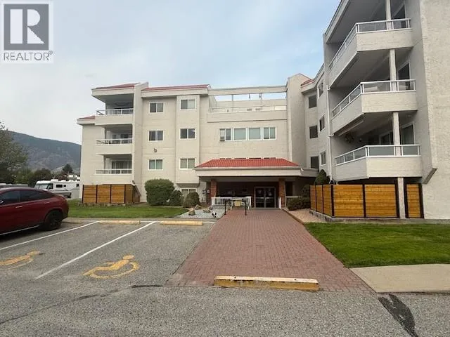 Apartment for rent: 284 Yorkton Avenue Unit# 202, Penticton, British Columbia V2A 3V5