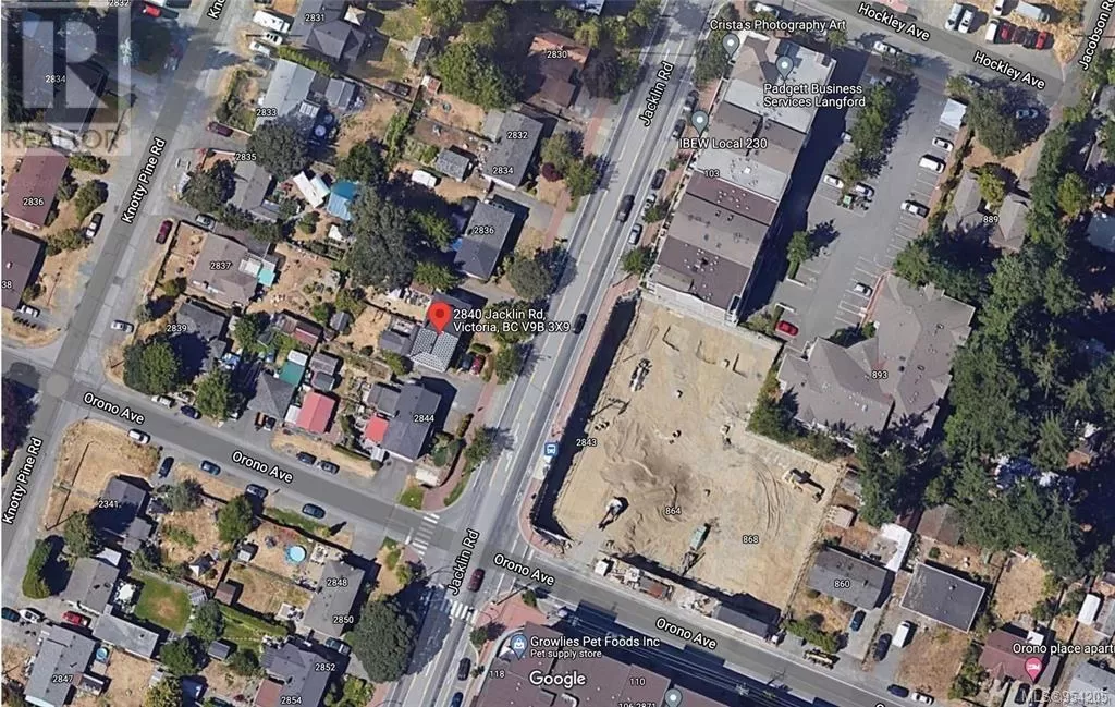 Duplex for rent: 2840 Jacklin Rd, Langford, British Columbia V9A 3Y1