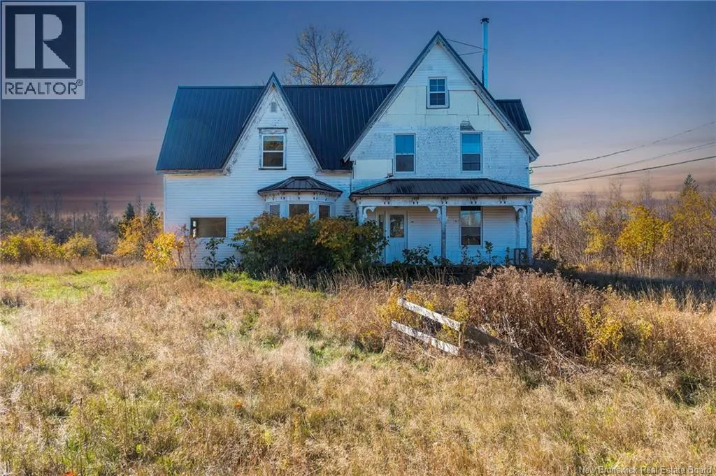 285 Immigrant Road, Cape Tormentine, New Brunswick E4M 4A4