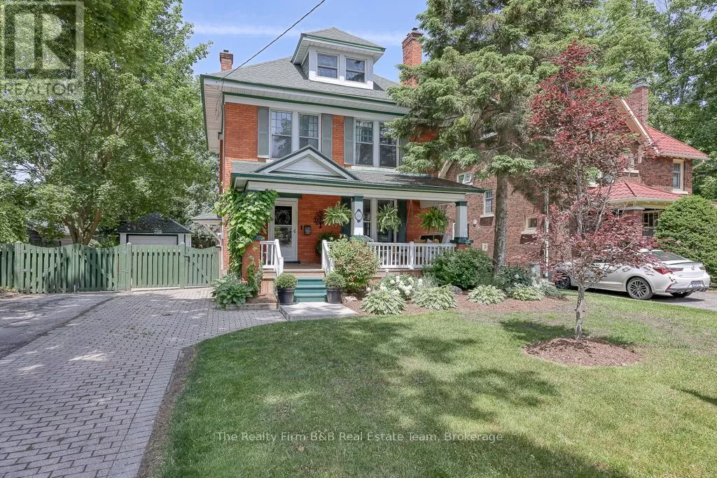 House for rent: 285 Ingersoll Avenue, Woodstock, Ontario N4S 4W8