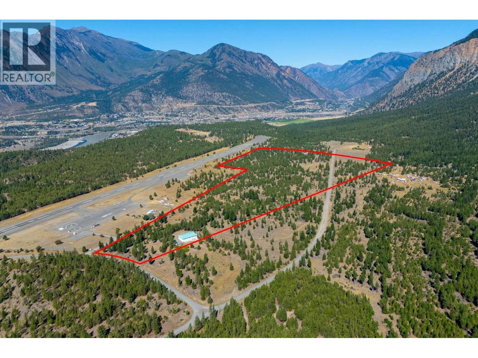 Residential Commercial Mix for rent: 285 Jones Road, Lillooet, British Columbia V0K 1V0