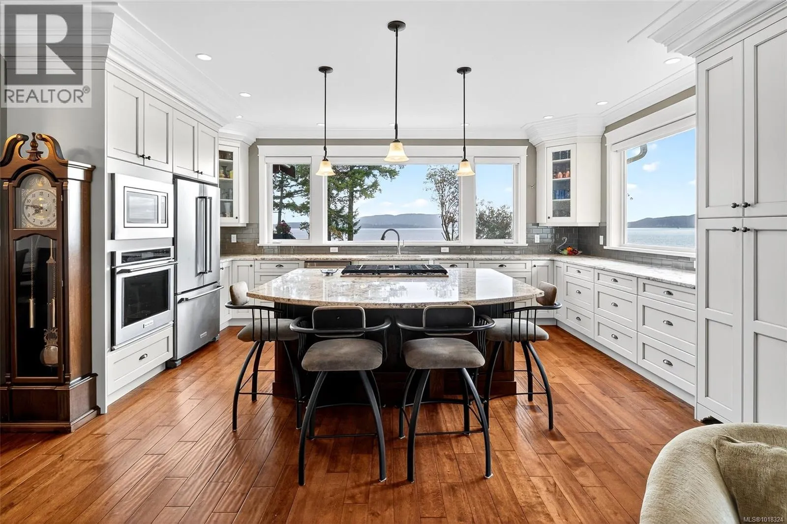 House for rent: 2851 Whiskey Point Rd, Mill Bay, British Columbia V0R 2P2