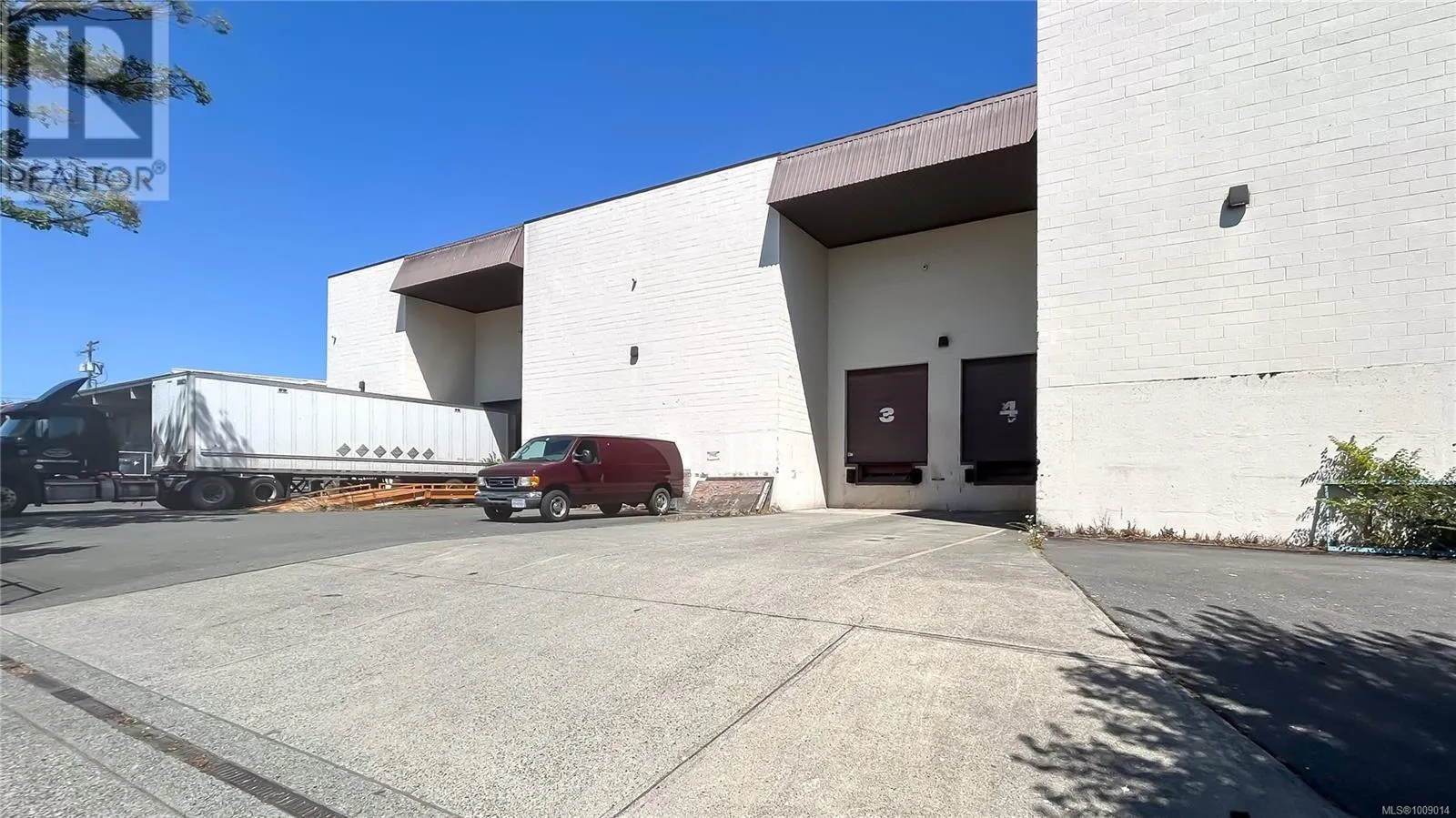 2855 Quesnel St, Victoria, British Columbia V8T 4K2