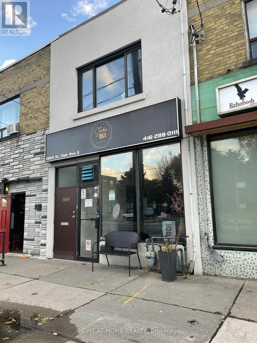 2869 St Clair Avenue E, Toronto, Ontario M4B 1N4