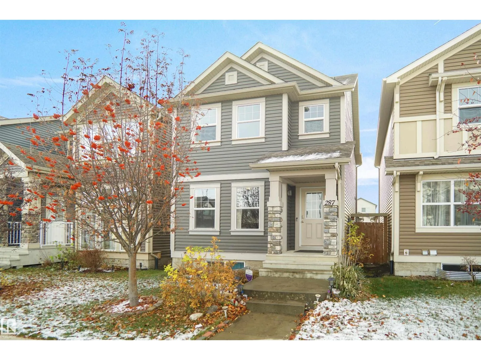 House for rent: 287 Allard Bv Sw, Edmonton, Alberta T6W 3H5