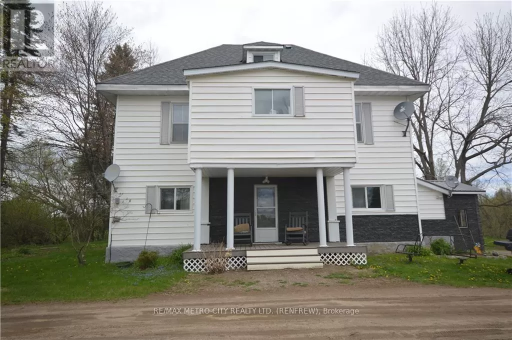 Unknown for rent: 2879 Lake Dore Road, North Algona Wilberforce, Ontario K7V 1X0