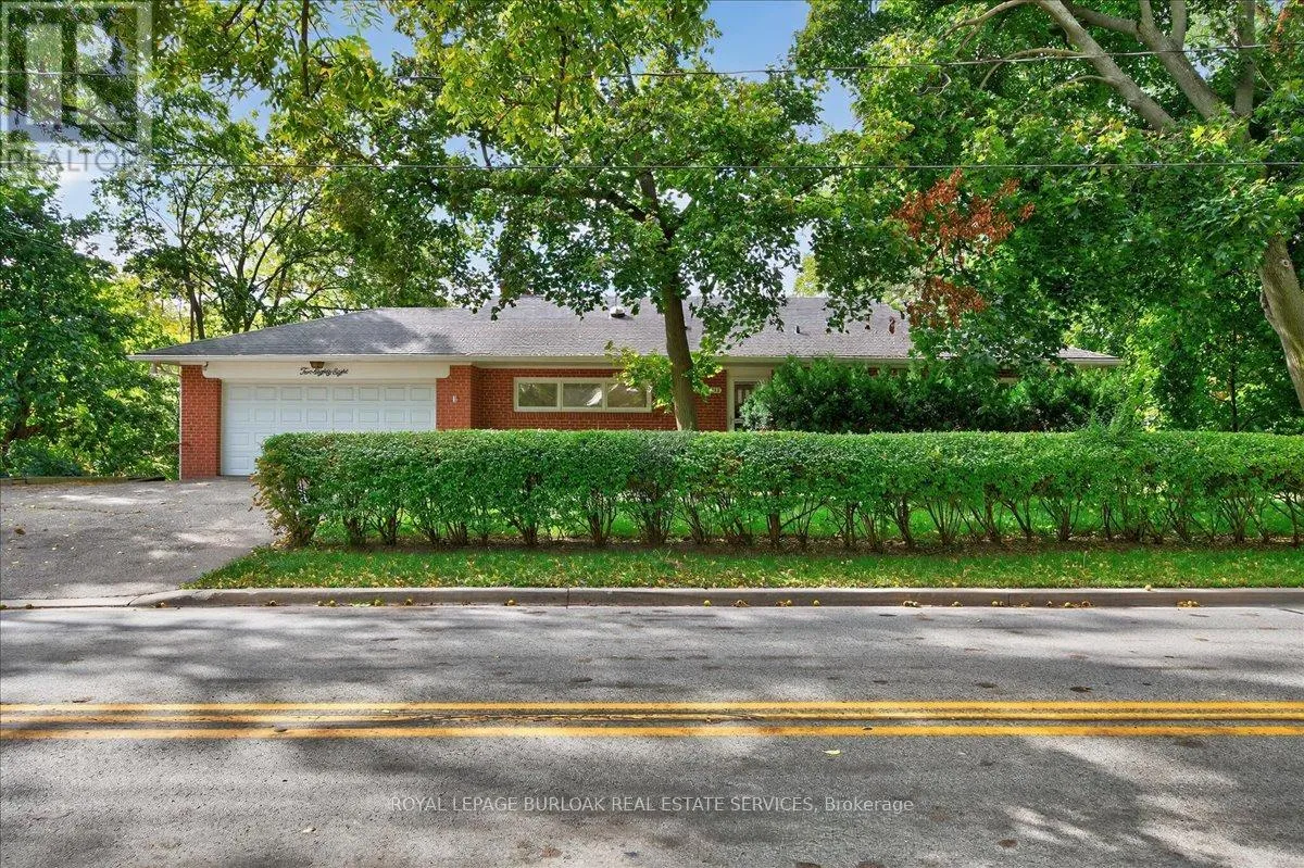 House for rent: 288 Trafalgar Road, Oakville, Ontario L6J 3H2