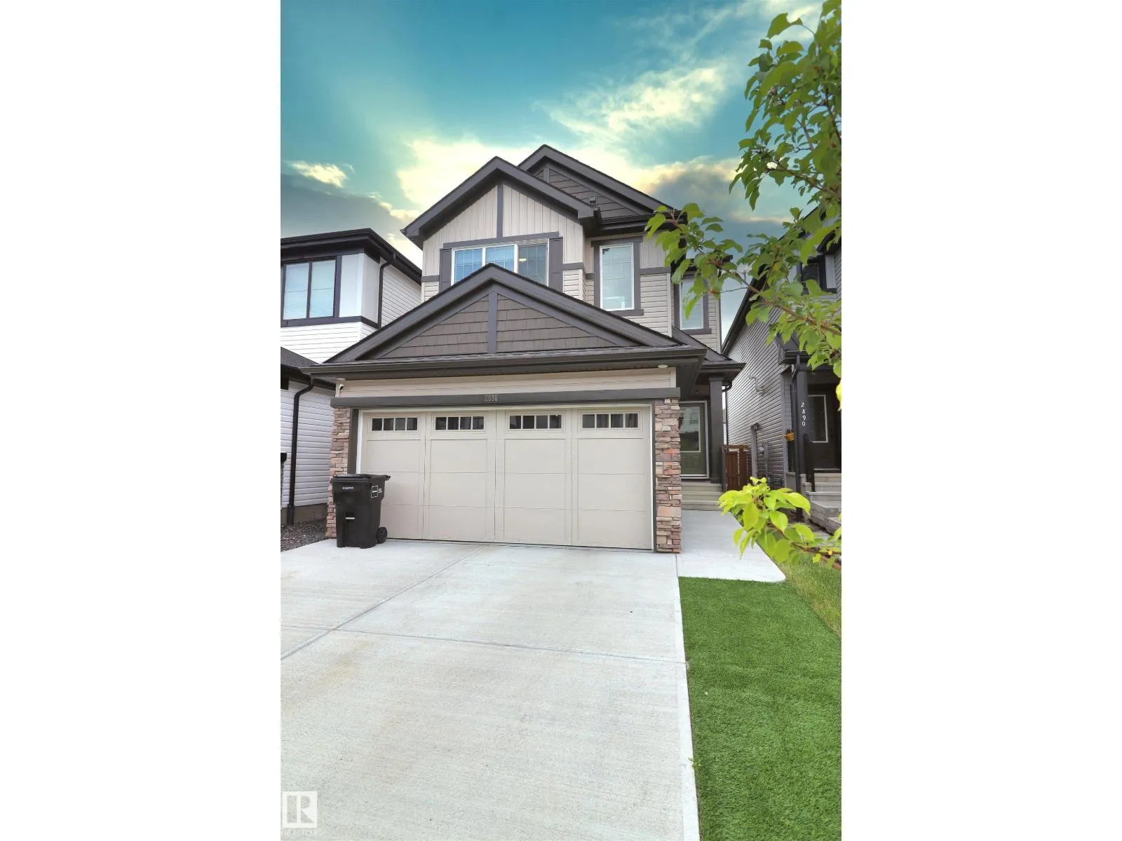 House for rent: 2888 Coughlan Green Sw, Edmonton, Alberta T6W 4B2