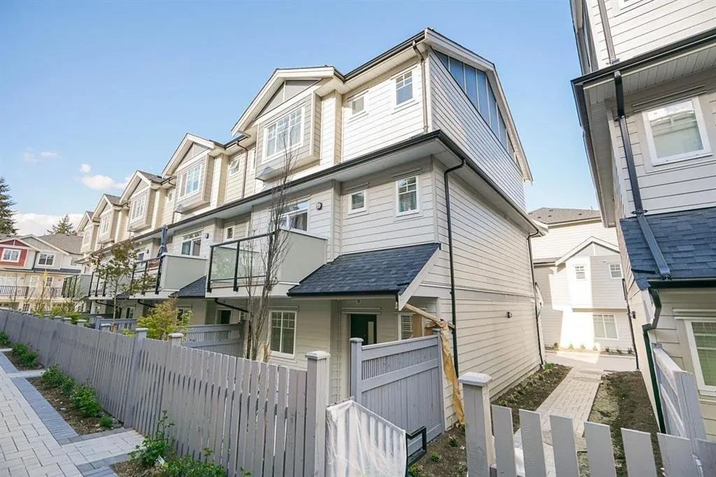 Row / Townhouse for rent: 29 13898 64 Avenue, Surrey, British Columbia V3W 1L6