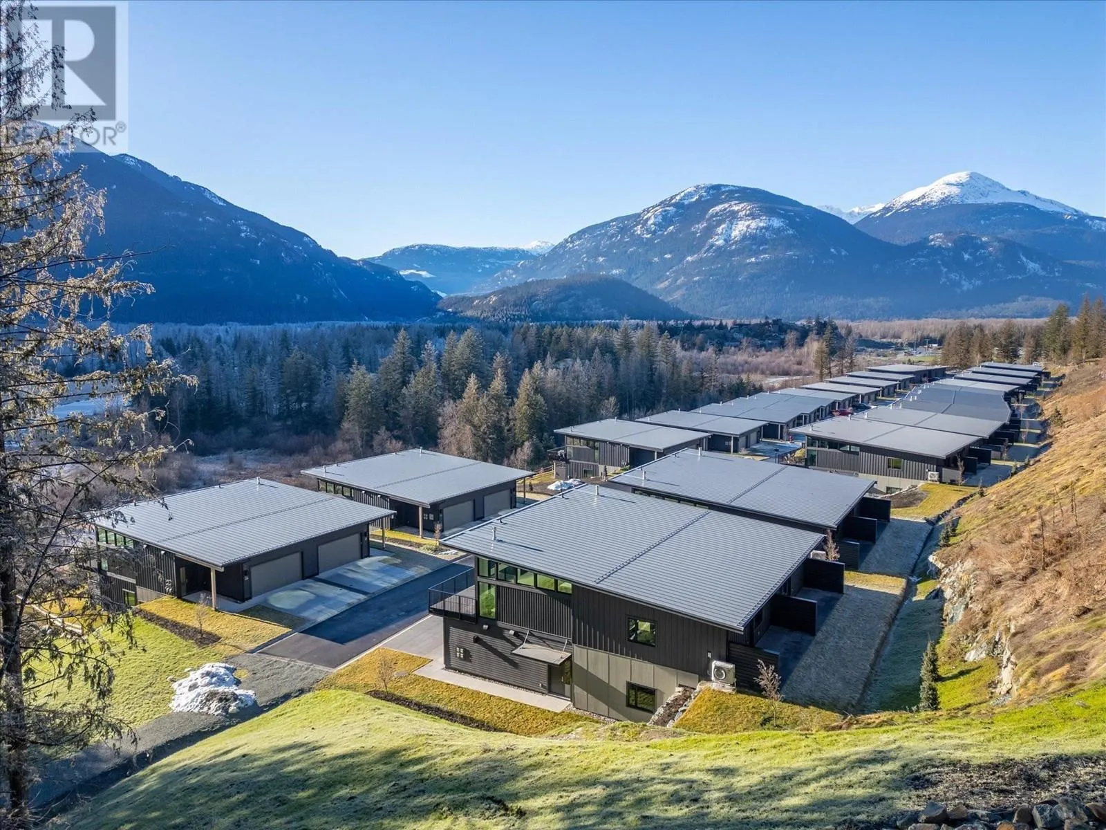 Duplex for rent: 29 4000 Sunstone Way, Pemberton, British Columbia V0N 2L3