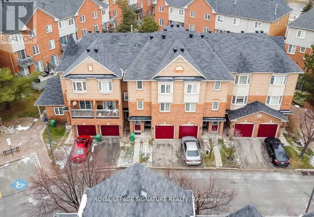 Row / Townhouse for rent: 29 - 6950 Tenth Line W, Mississauga, Ontario L5N 6Y1