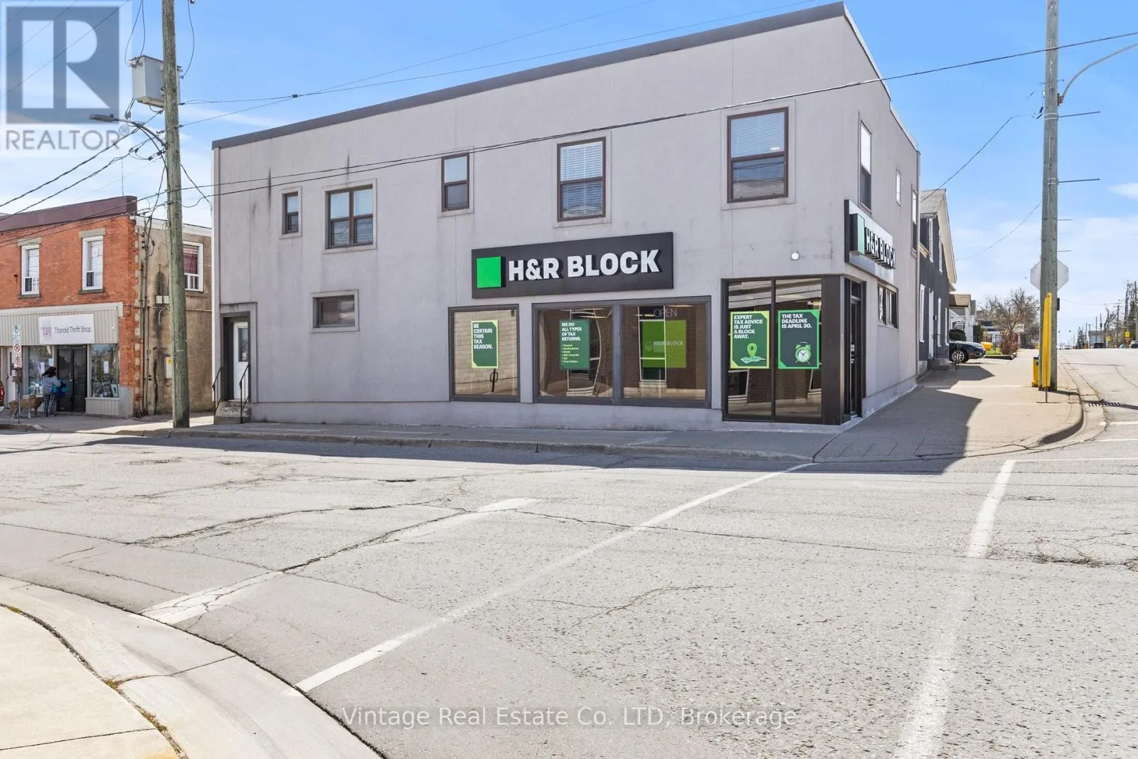 29 Albert Street W, Thorold, Ontario L2V 2G2