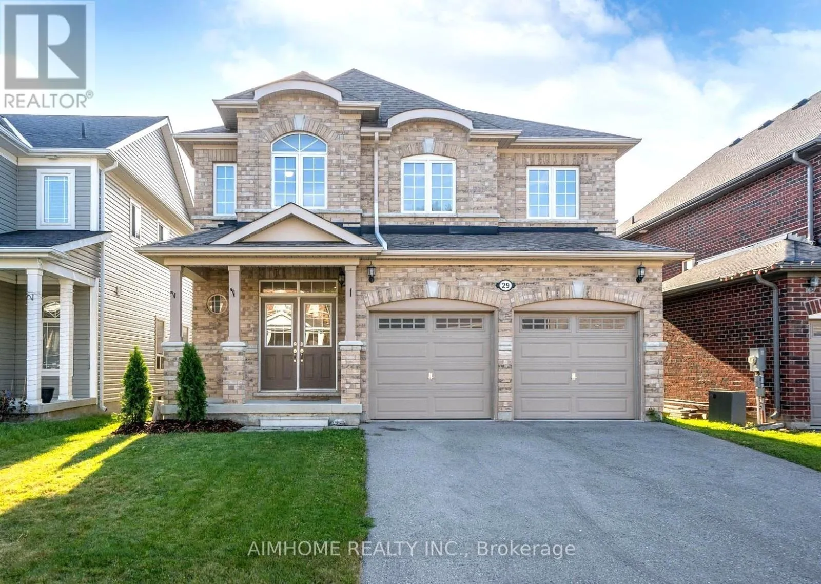 House for rent: 29 Bamburg Street N, Georgina, Ontario L0E 1R0