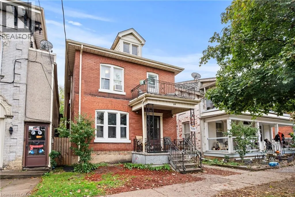 House for rent: 29 Chatham Street Unit# 3, Brantford, Ontario N3T 2N7