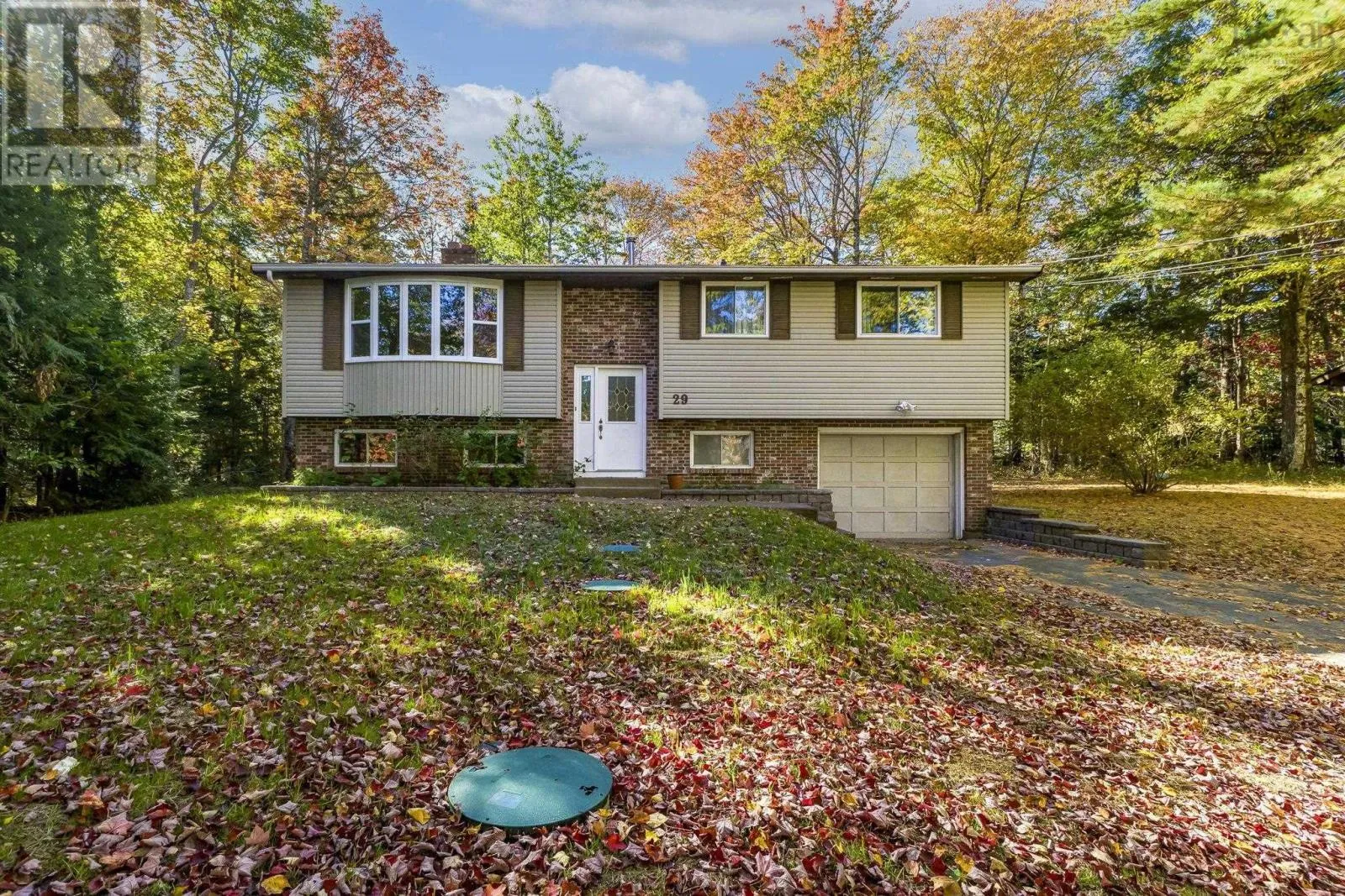 House for rent: 29 Concord Avenue, Fall River, Nova Scotia B2T 1E7