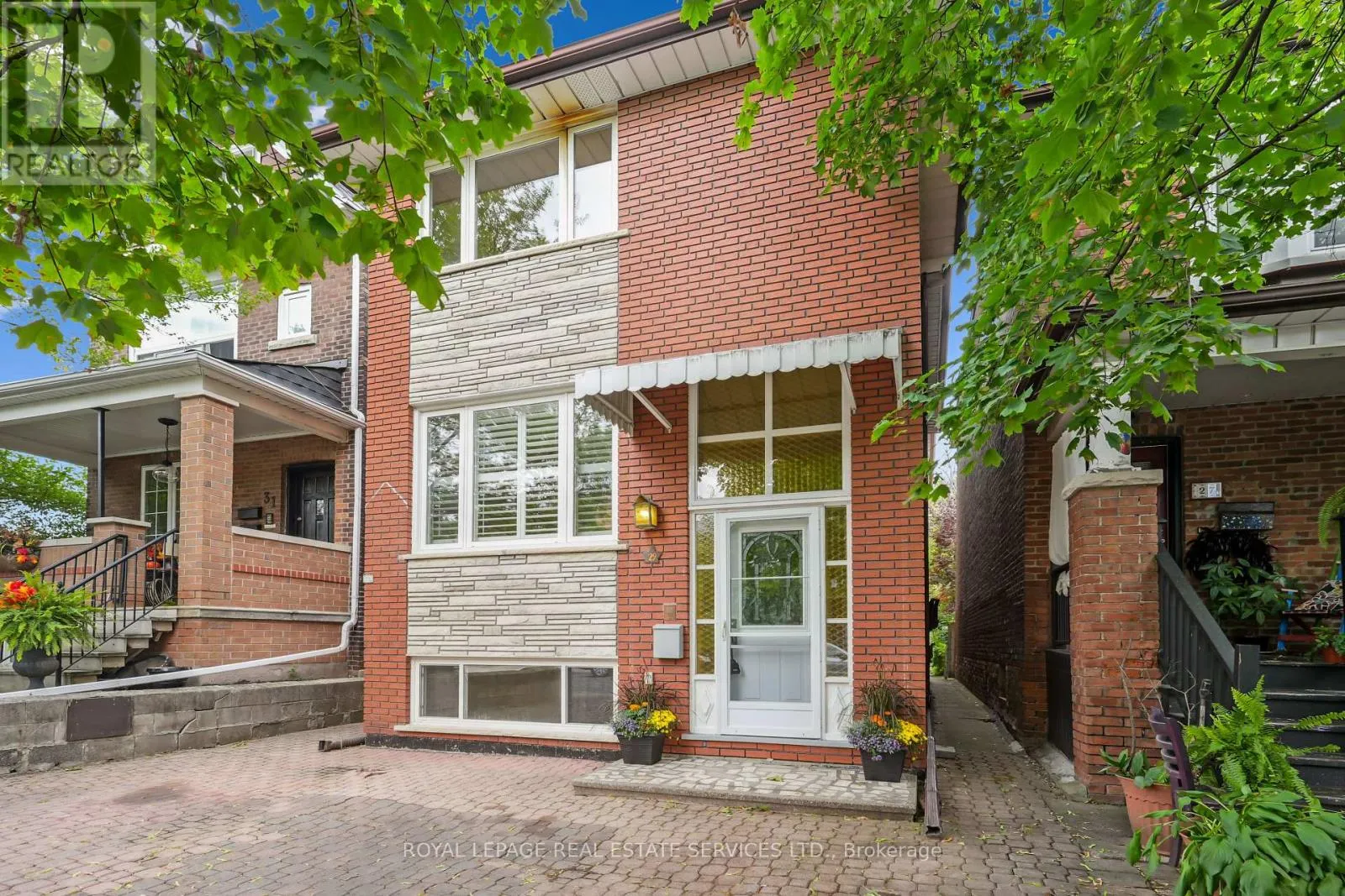 House for rent: 29 Greenlaw Avenue, Toronto, Ontario M6H 3V6