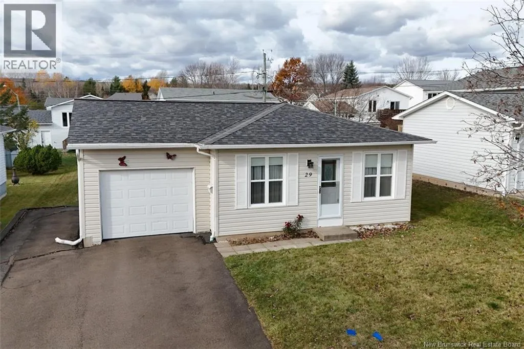 29 Kimberly Street, Fredericton, New Brunswick E3G 5V6