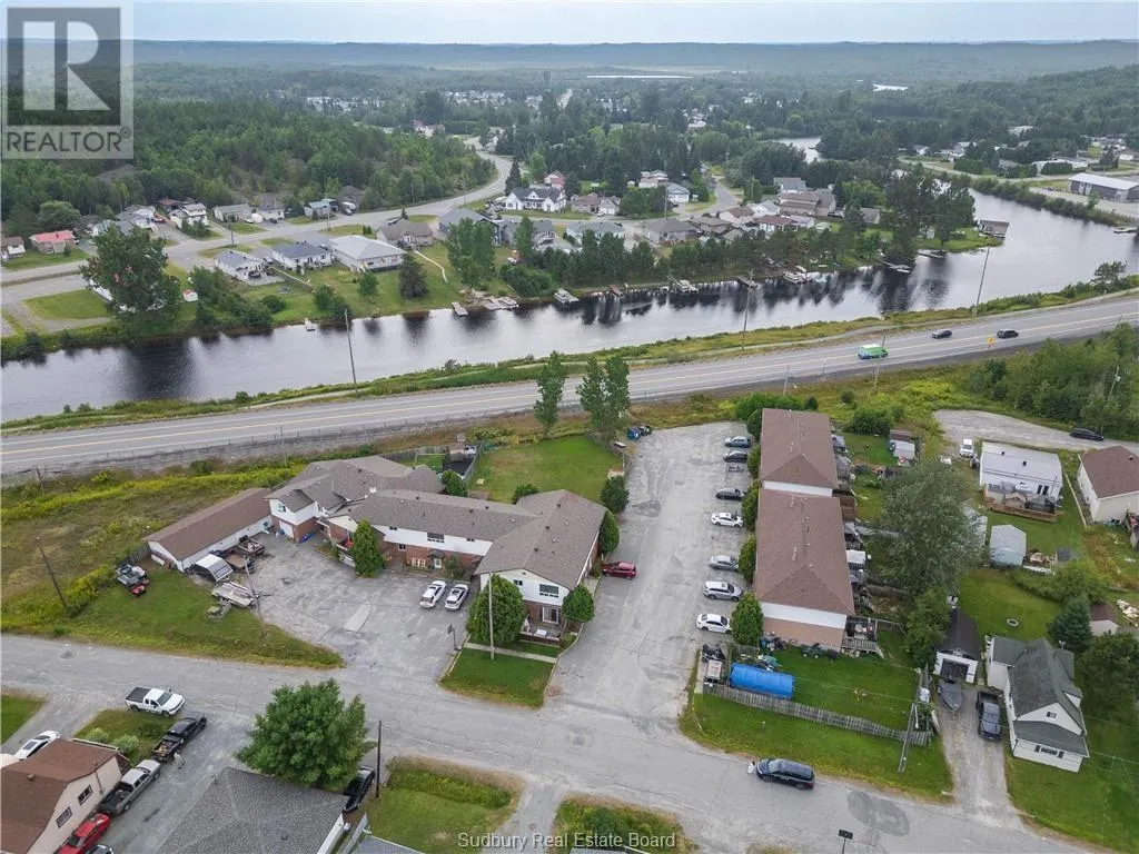 29 Laren Street, Wahnapitae, Ontario P0M 3C0