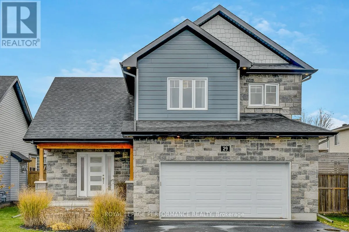 House for rent: 29 Meadowlark Street, Russell, Ontario K4R 0B8