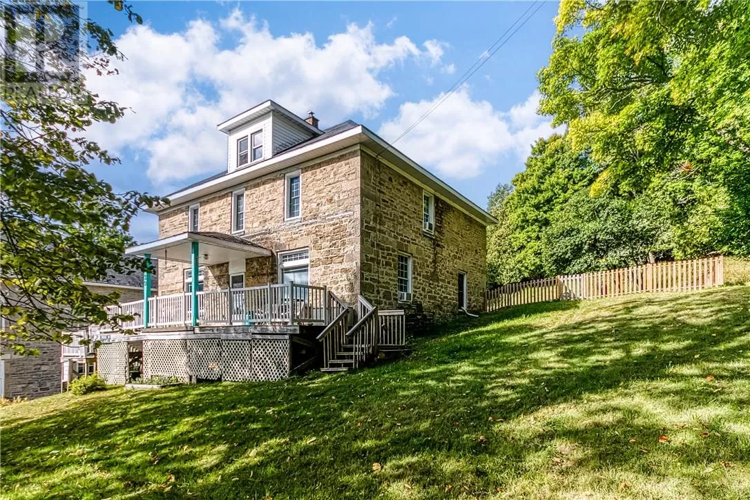 House for rent: 29 Phipps Street, Gore Bay, Manitoulin Island, Ontario P0P 1H0