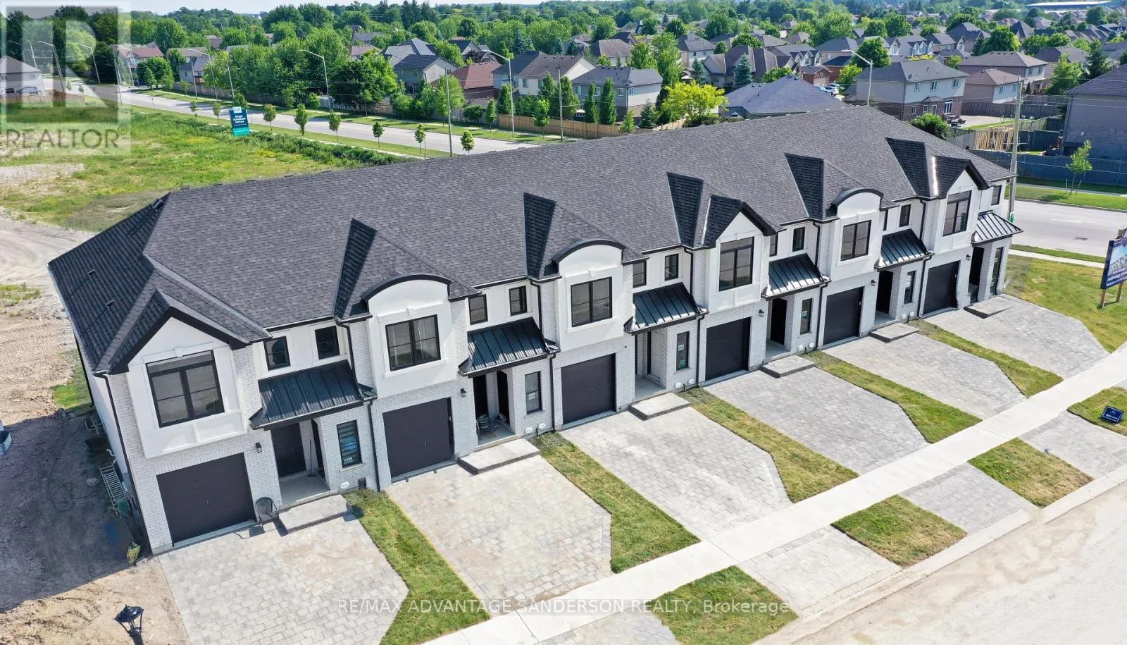 Row / Townhouse for rent: 29 Purple Beech Trail, Thames Centre, Ontario N0M 2P0