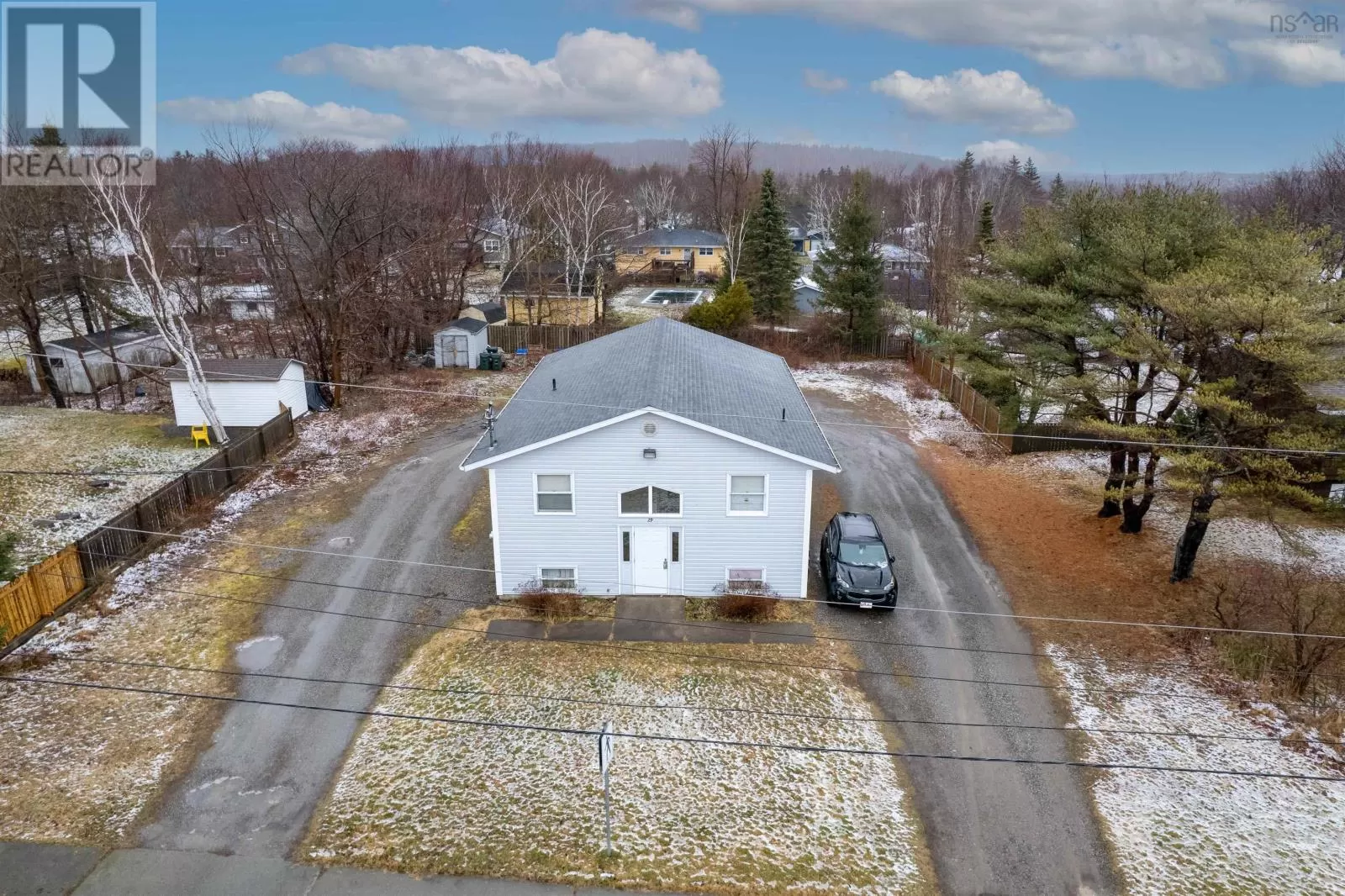 Triplex for rent: 29 Quilty Avenue, North Sydney, Nova Scotia B2A 3P9