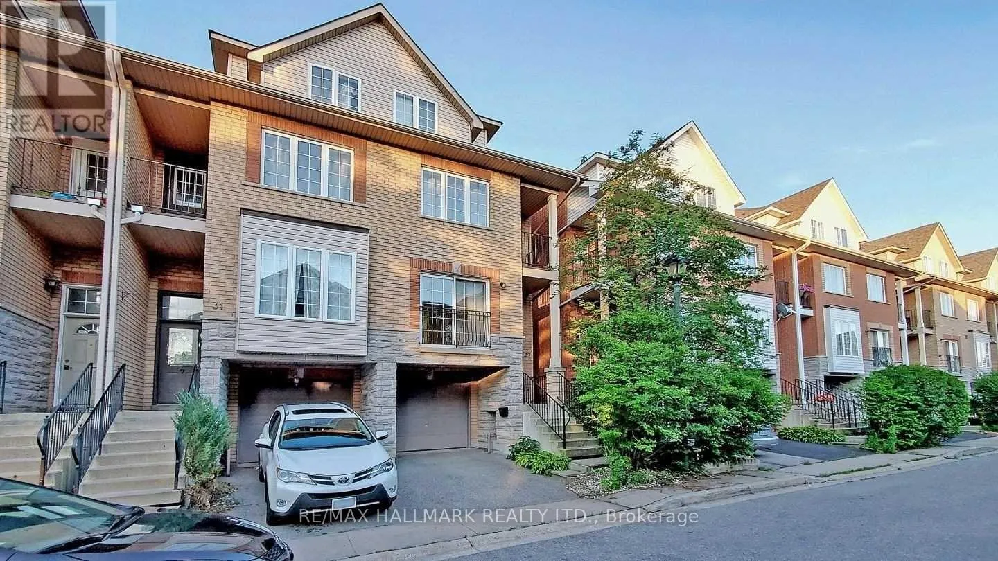 Row / Townhouse for rent: 29 Tollgate Mews, Toronto, Ontario M1M 3X5