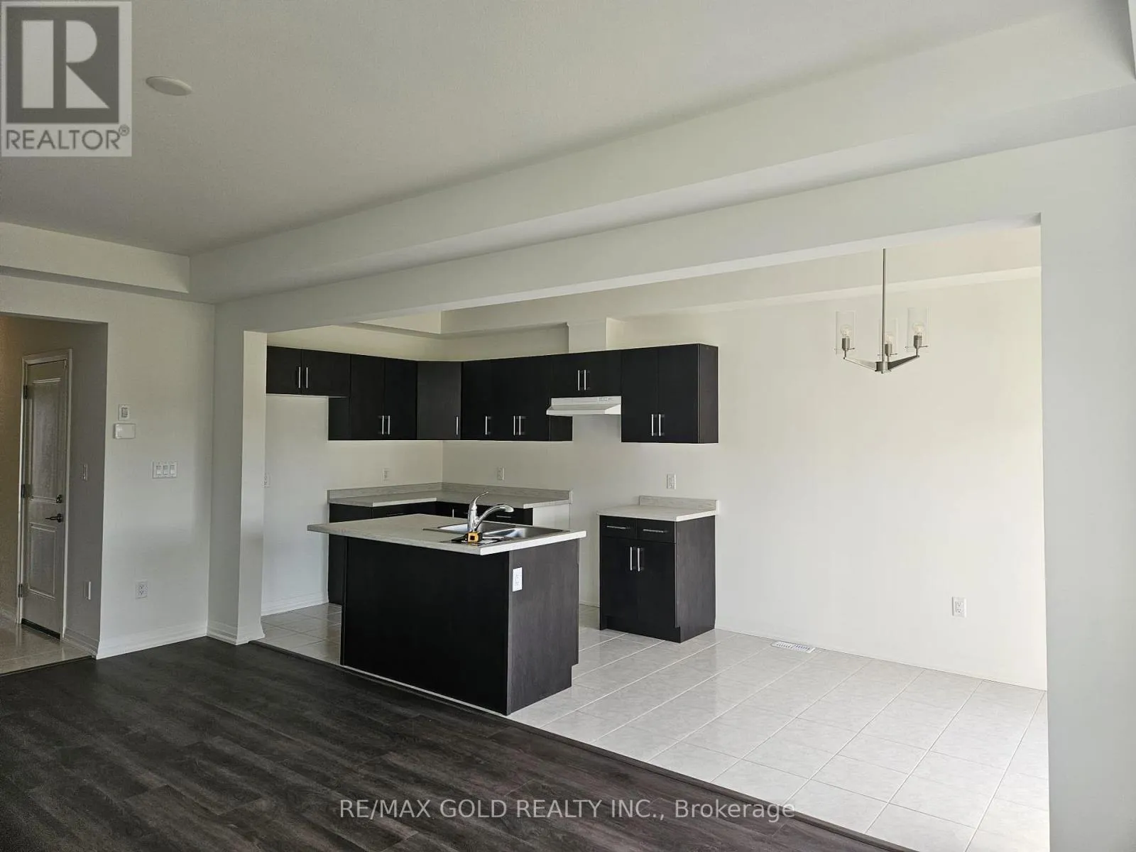 Row / Townhouse for rent: 29 Whelan Court, Thorold, Ontario L2V 0A2