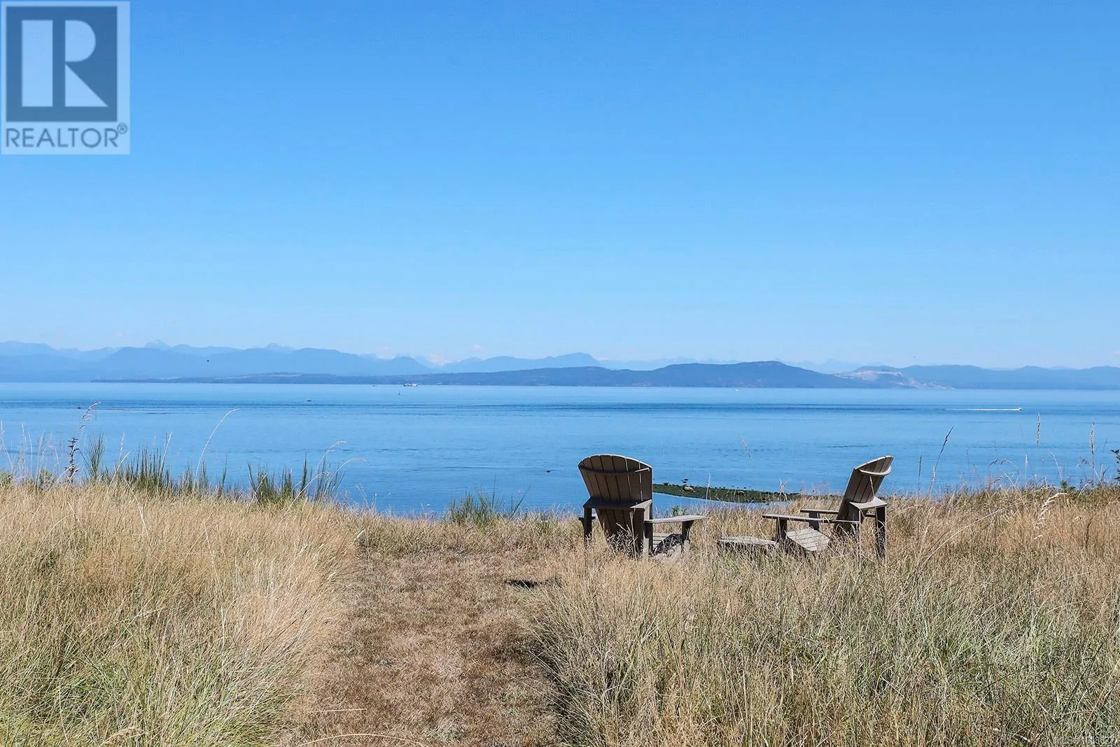 290 Connemara Rd, Comox, British Columbia V9M 3T4