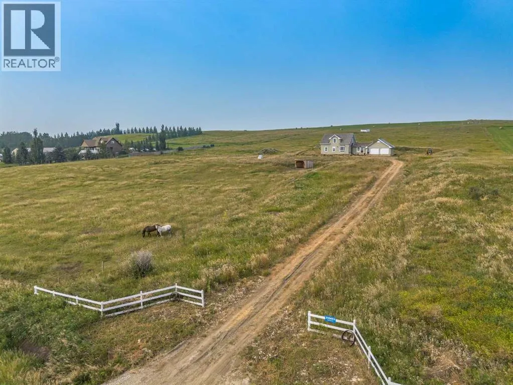 House for rent: 290053 96 Street E, Rural Foothills County, Alberta T1S 3Y9