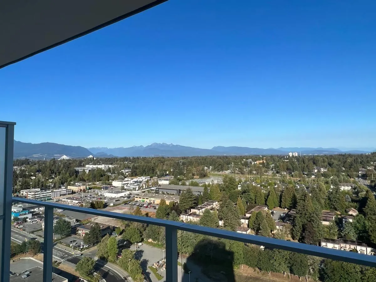 Apartment for rent: 2903 13685 102 Ave Avenue, Surrey, British Columbia V3T 1N7