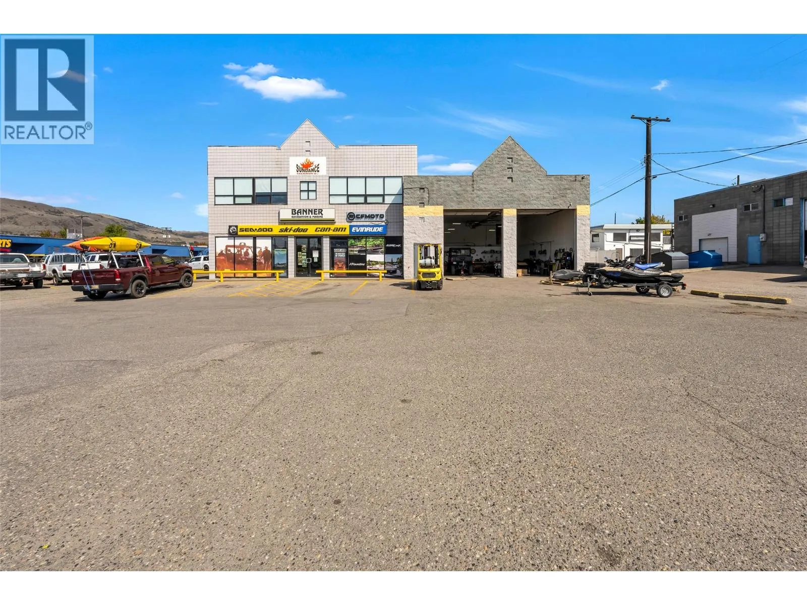 Residential Commercial Mix for rent: 2903 43 Avenue, Vernon, British Columbia V1T 3L4