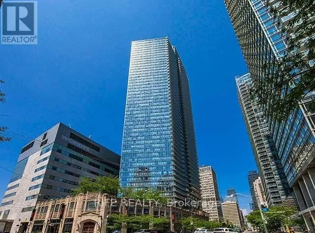 Apartment for rent: 2903 - 832 Bay Street, Toronto, Ontario M5S 1Z6