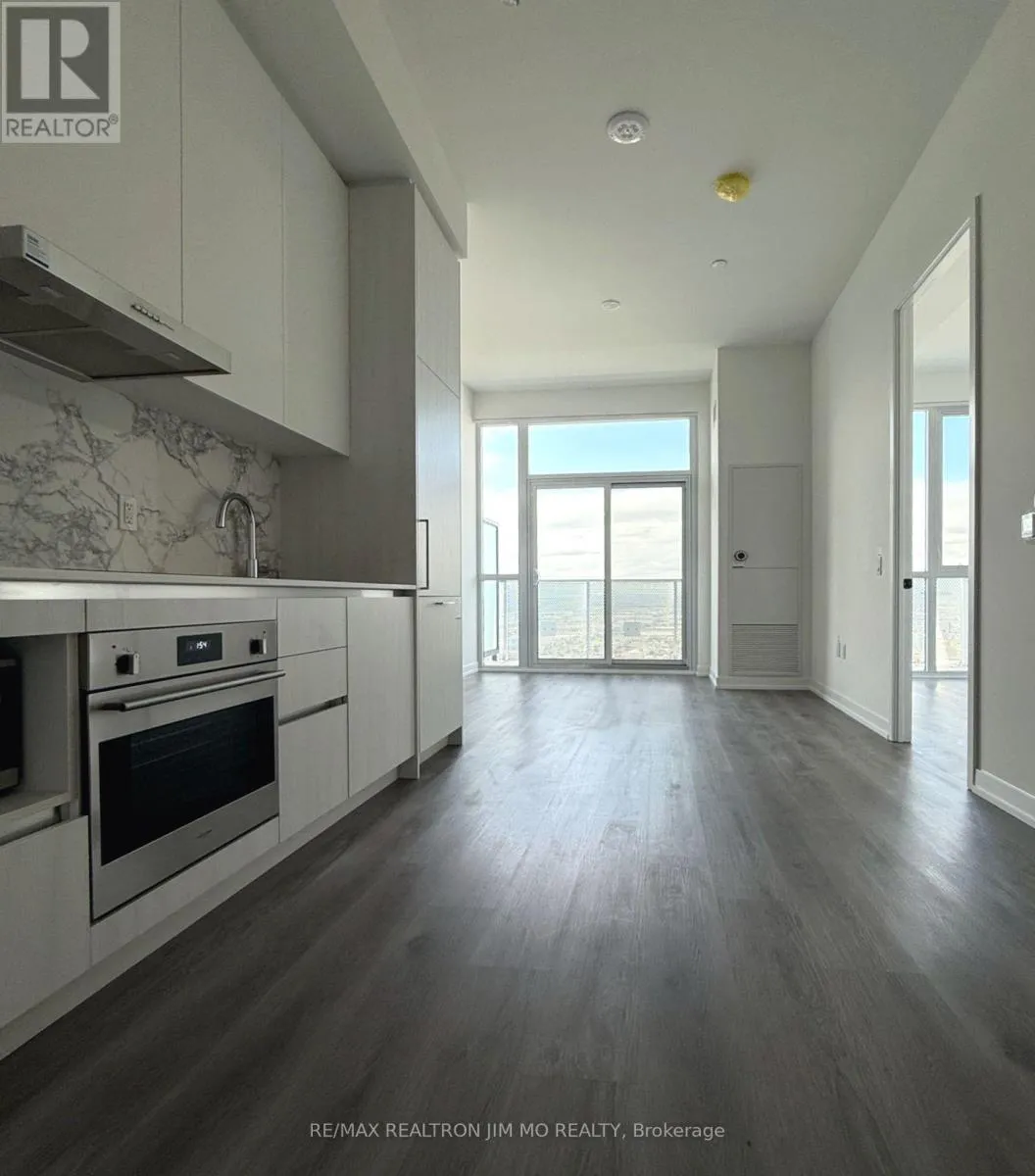 Apartment for rent: 2905 - 8 Interchange Way, Vaughan, Ontario L4K 0R2