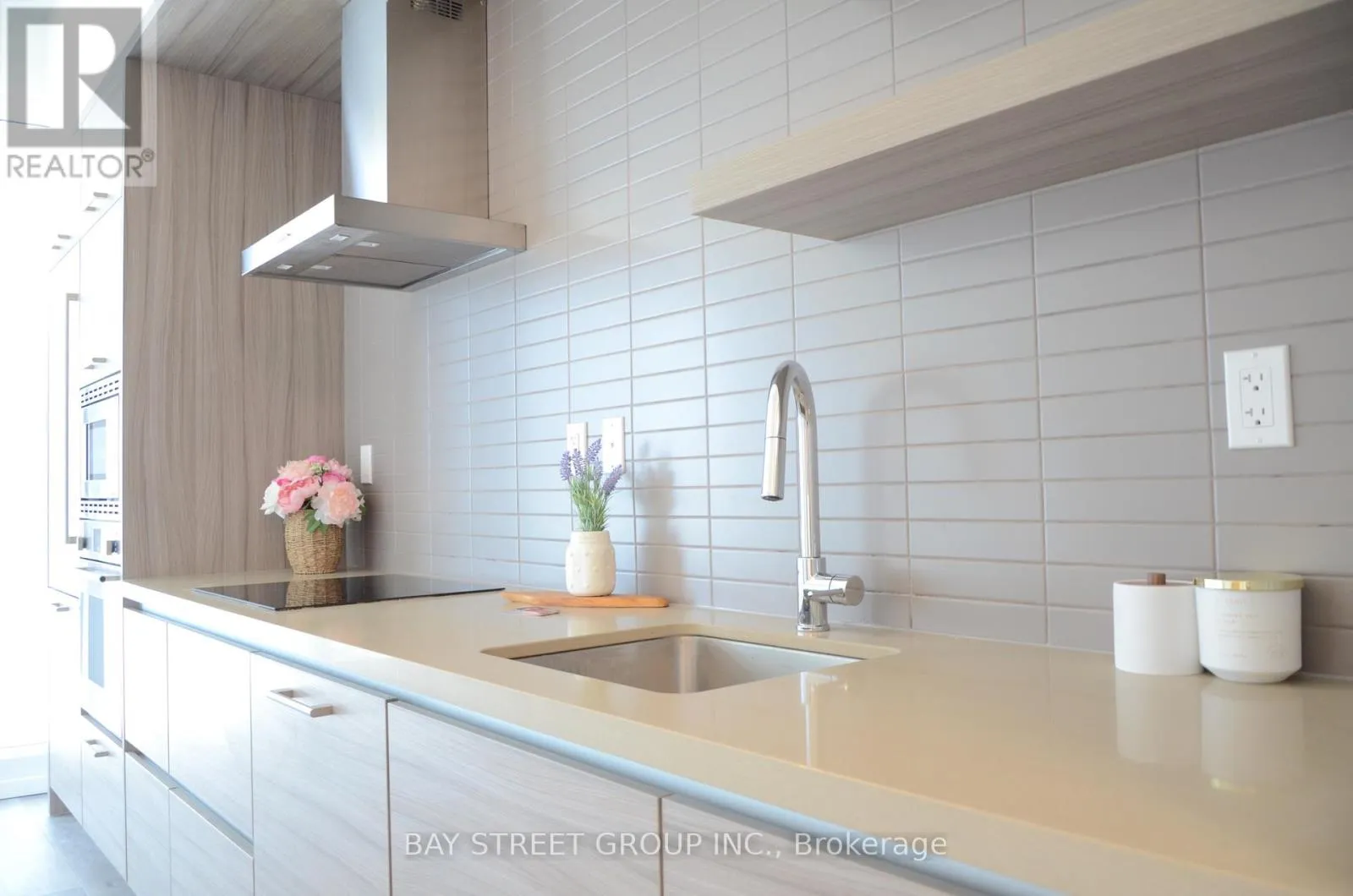 Apartment for rent: #2906 - 2221 Yonge Street, Toronto, Ontario M4S 0B8