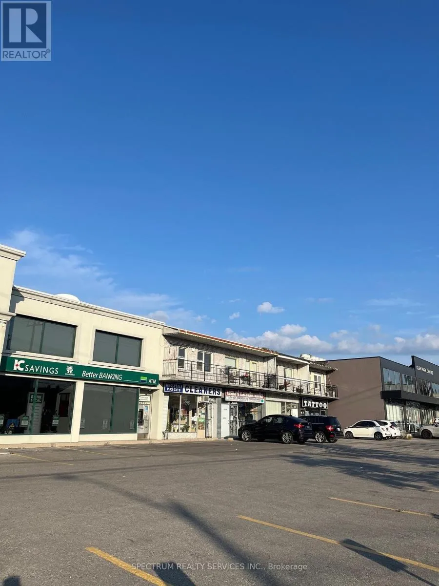 2906 Dufferin Street, Toronto, Ontario M6B 3S8