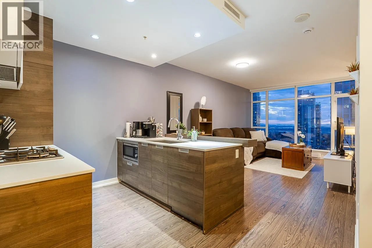 Apartment for rent: 2910 4688 Kingsway, Burnaby, British Columbia V5H 0E9