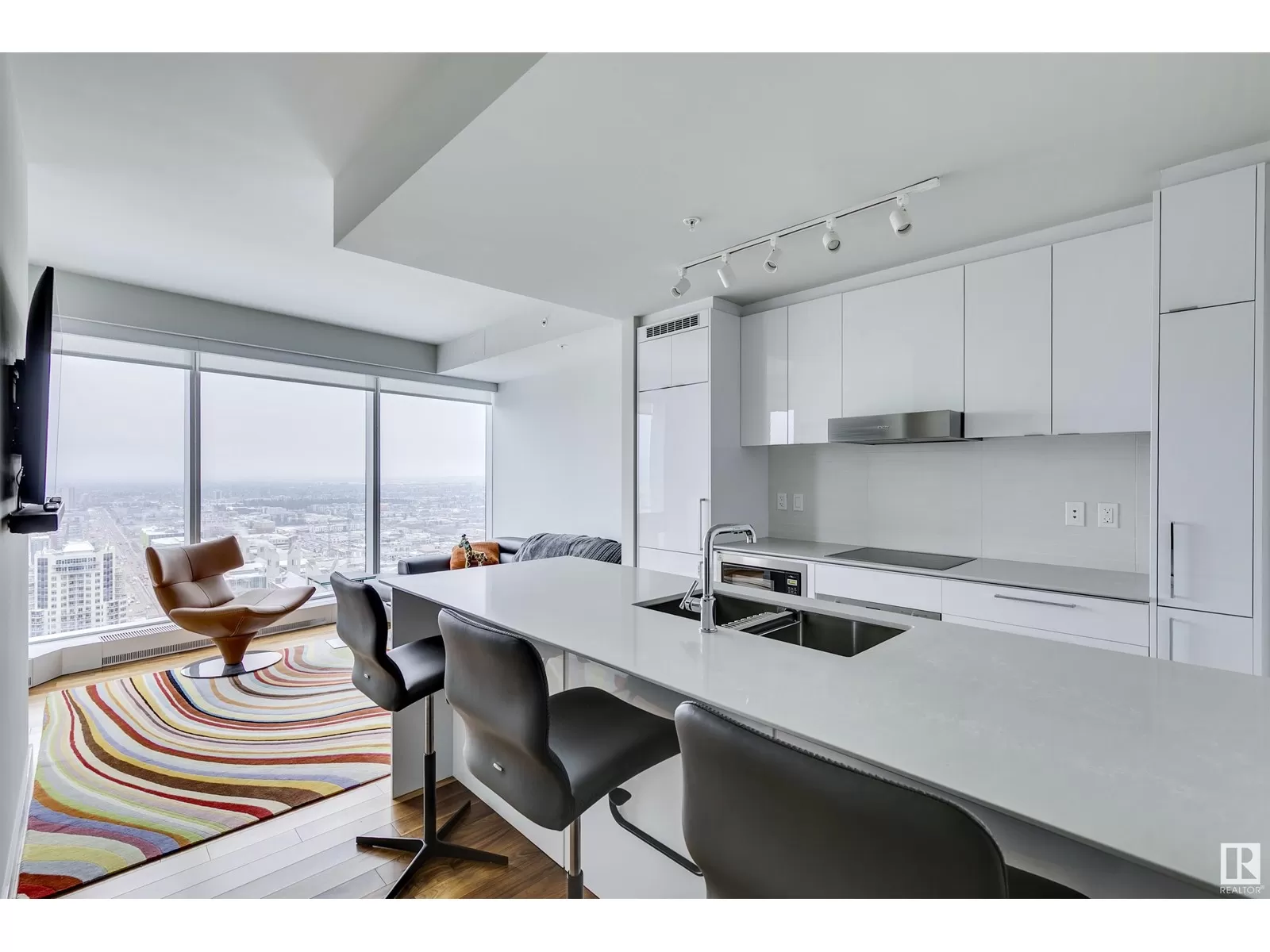 Apartment for rent: #2912 10360 102 St Nw, Edmonton, Alberta T5J 0K6