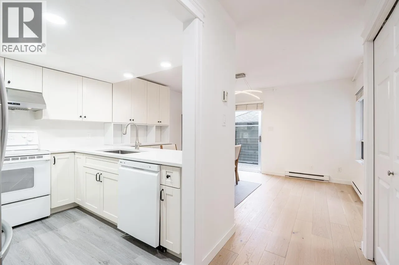 Row / Townhouse for rent: 2912 Mt Seymour Parkway, North Vancouver, British Columbia V7H 1E9