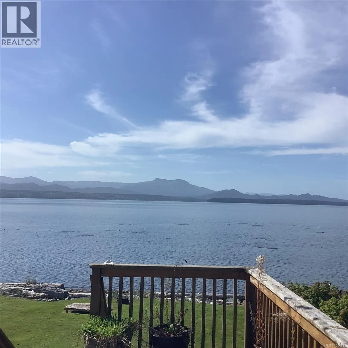 House for rent: 292 1st St, Sointula, British Columbia V0N 3E0