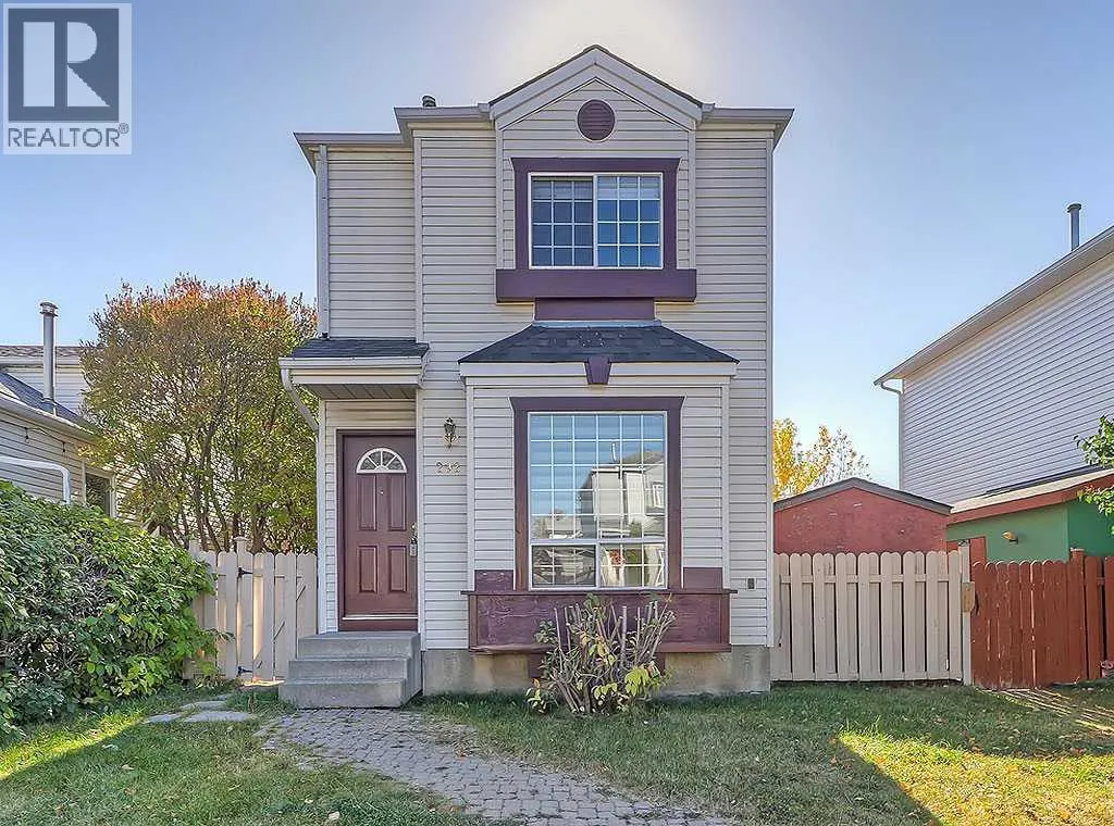 House for rent: 292 Coventry Close Ne, Calgary, Alberta T3K 4C5