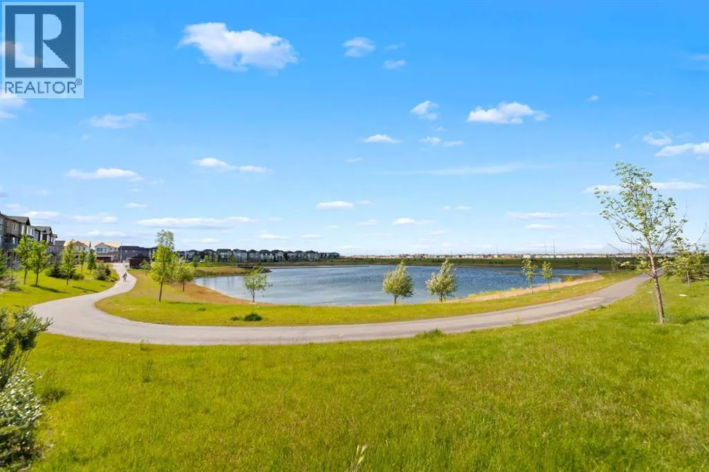 House for rent: 292 Savanna Drive Ne, Calgary, Alberta T3J 5T3