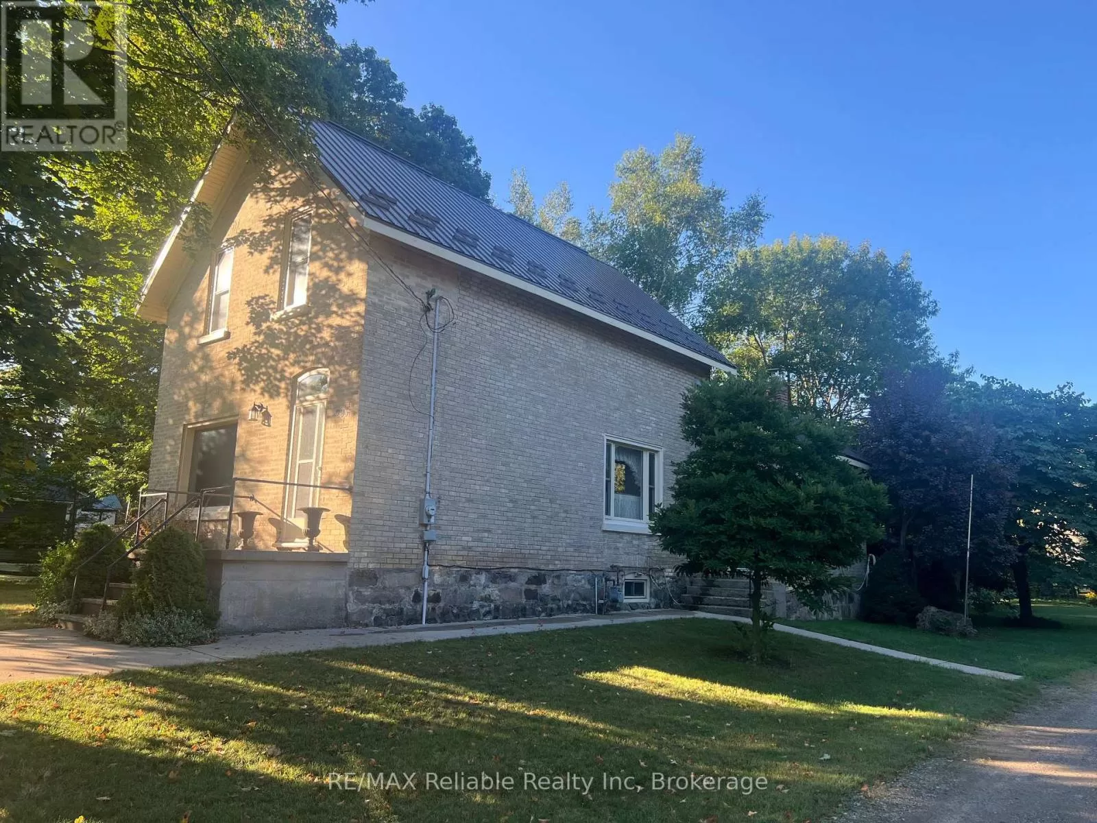 House for rent: 293 Drummond Street, North Huron, Ontario N0M 1H0