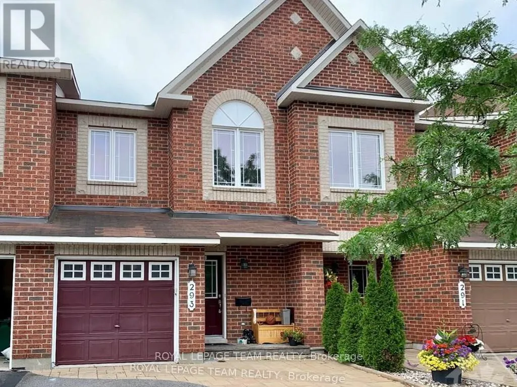 Row / Townhouse for rent: 293 Forestbrook Street, Ottawa, Ontario K2K 0B9